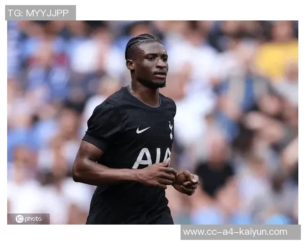 弗兰克欣喜执教热刺球队正经历过渡期期待未来发展